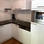 Manuela 12 ラウリス